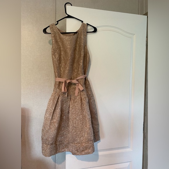 Dress - Picture 2 of 4